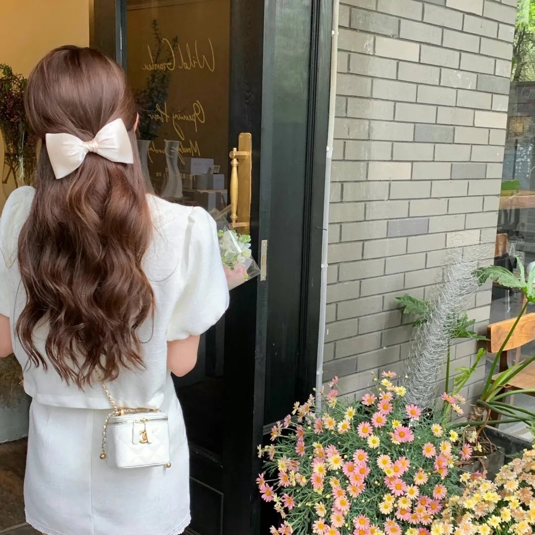 再次，春天封面
